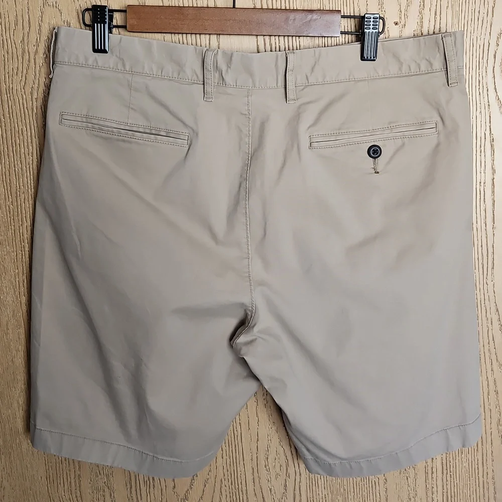 J.Crew Men's Kaki Shorts
